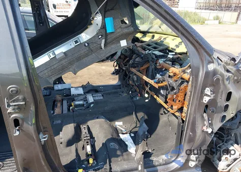 2024 Ram 1500 Laramie 4X4 5'7 Box из США, поврежденный, VIN 1C6SRFJT1RN143900